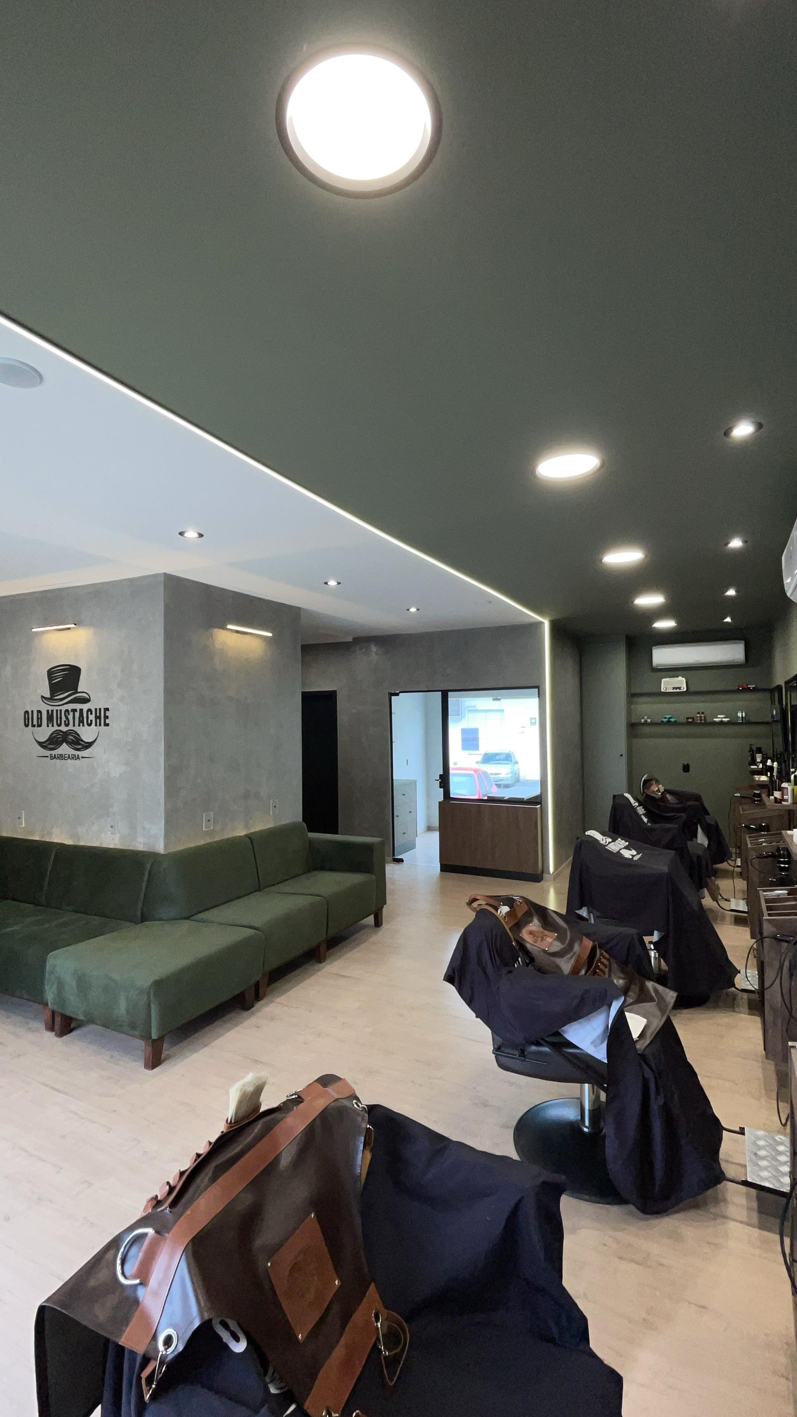 Espaço interno da barbearia